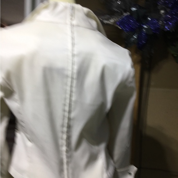 Tadash Top - Picture 6 of 16